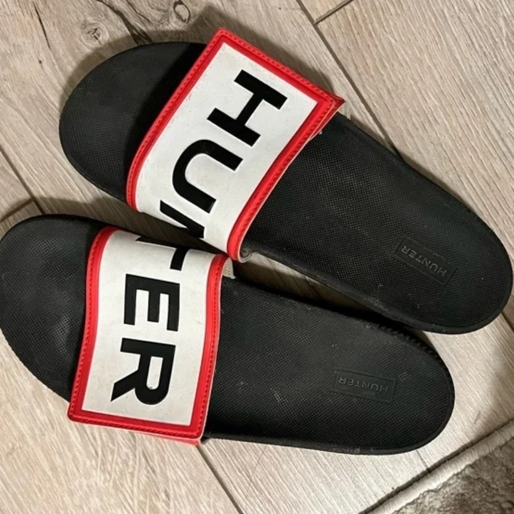 Women’s Hunter Slides size 8.5